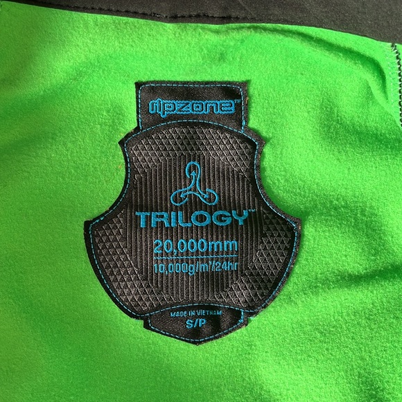 RIPZONE Trilogy green apple 3in1 winter ski/snowboard jacket. - Picture 8 of 15